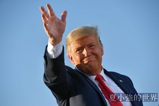 川普