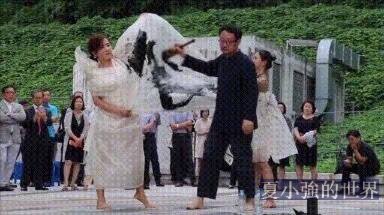四川美院教授張強