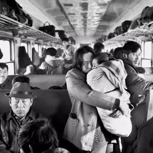 他用37年拍出火車上的人生百態！看得眼眶有點濕……