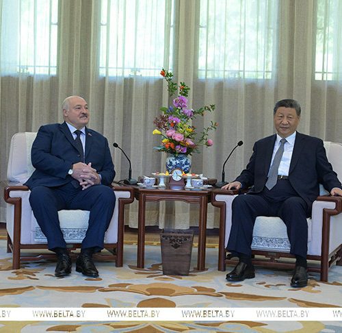 中南海家宴謎團：習近平失權真相與中共政局走向