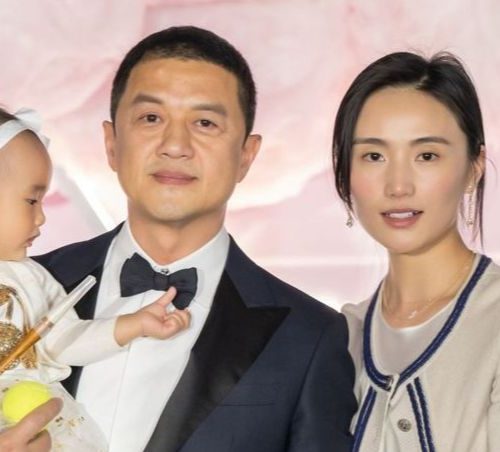 從令狐沖到老賴：李亞鵬兩次離婚背後的商業敗局