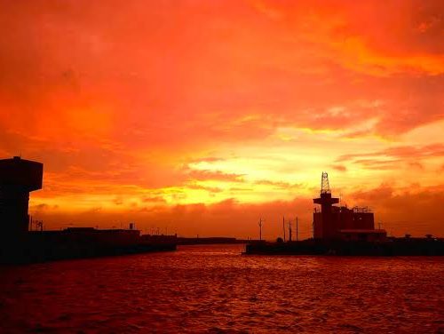 臺風來前黃岡出現火燒雲 杭州7日天空嚇人